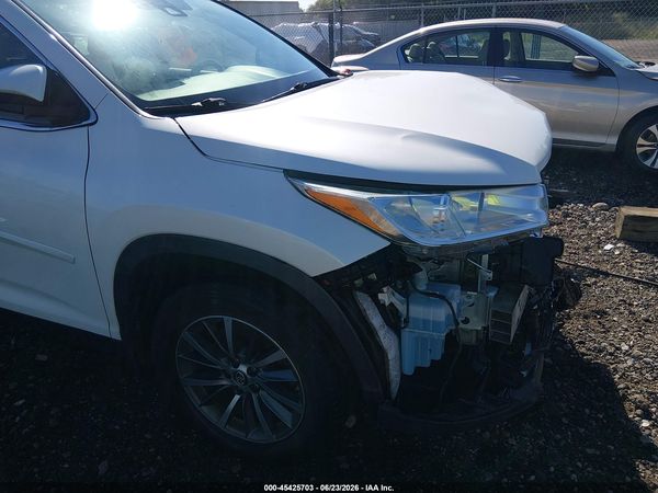 2019 TOYOTA HIGHLANDER XLE