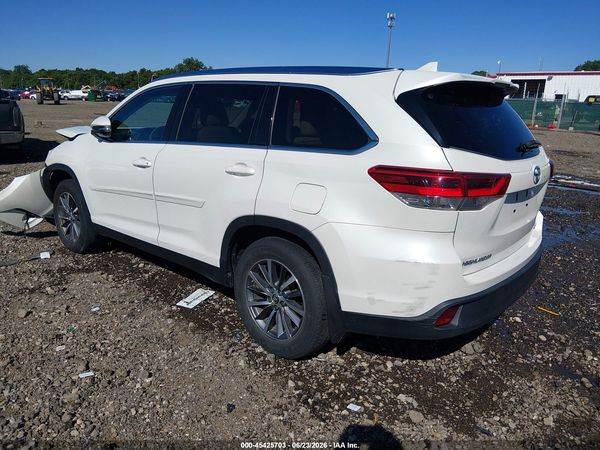 2019 TOYOTA HIGHLANDER XLE