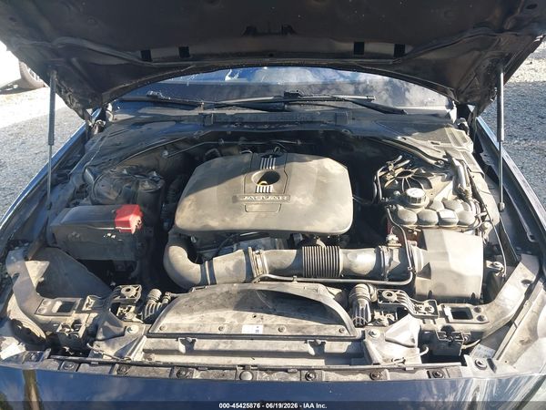 2017 JAGUAR XE 25T