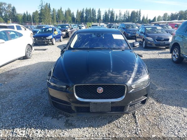 2017 JAGUAR XE 25T
