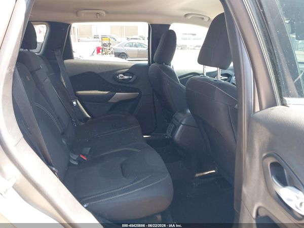2017 JEEP CHEROKEE LATITUDE FWD