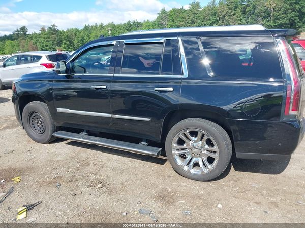 2019 CADILLAC ESCALADE PREMIUM LUXURY