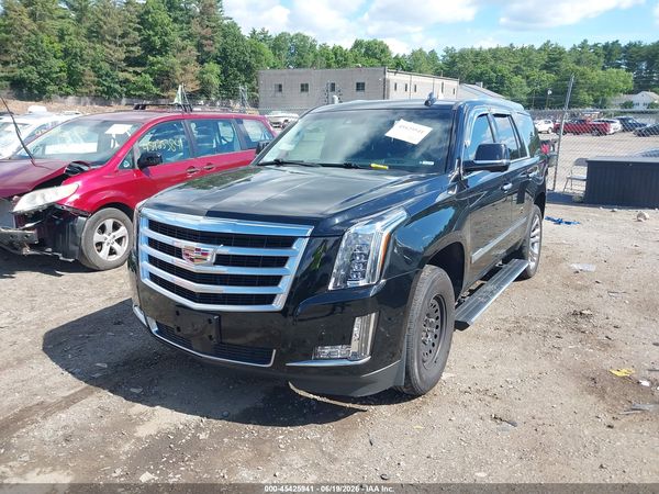 2019 CADILLAC ESCALADE PREMIUM LUXURY