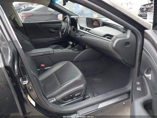 2019 LEXUS ES 300H