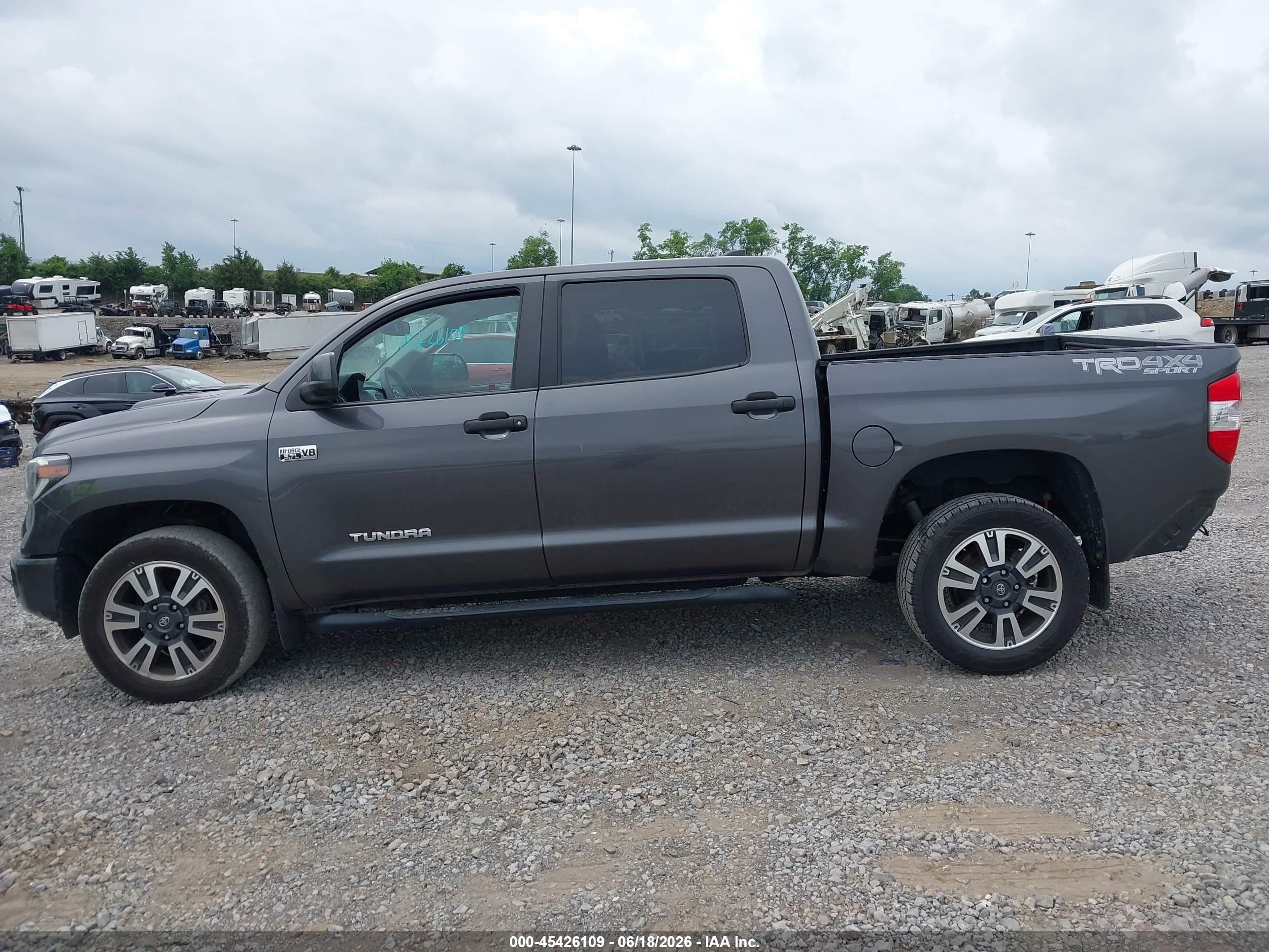 2020 TOYOTA TUNDRA SR5