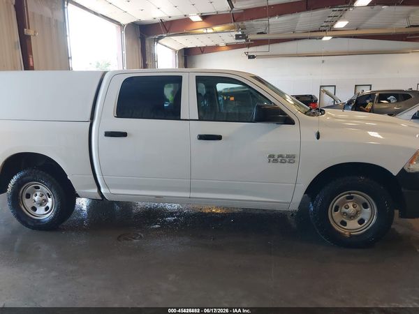 2018 RAM 1500 ST CREW CAB 4X4