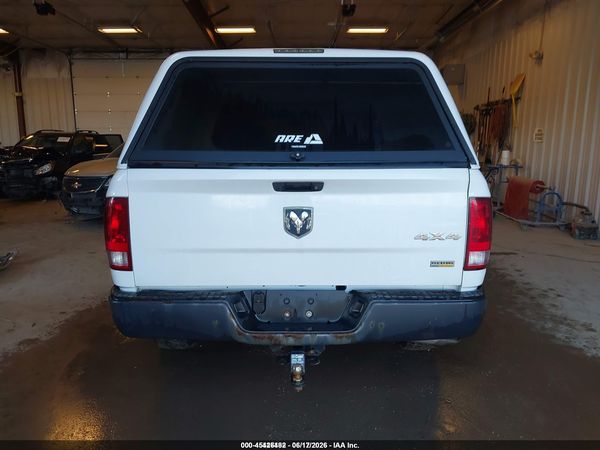 2018 RAM 1500 ST CREW CAB 4X4