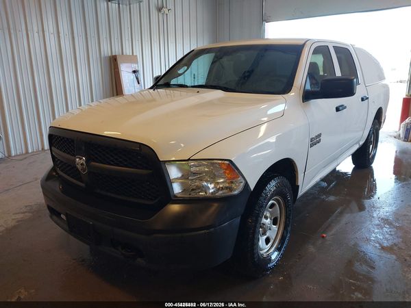 2018 RAM 1500 ST CREW CAB 4X4