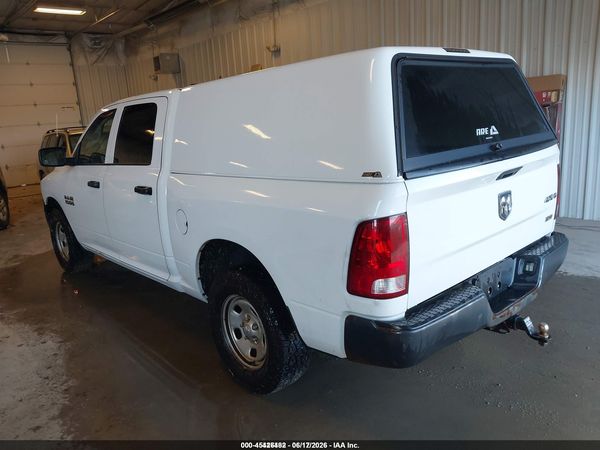2018 RAM 1500 ST CREW CAB 4X4