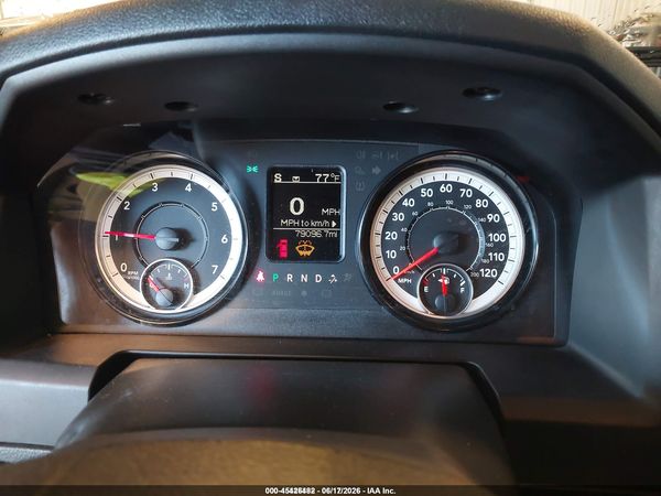 2018 RAM 1500 ST CREW CAB 4X4