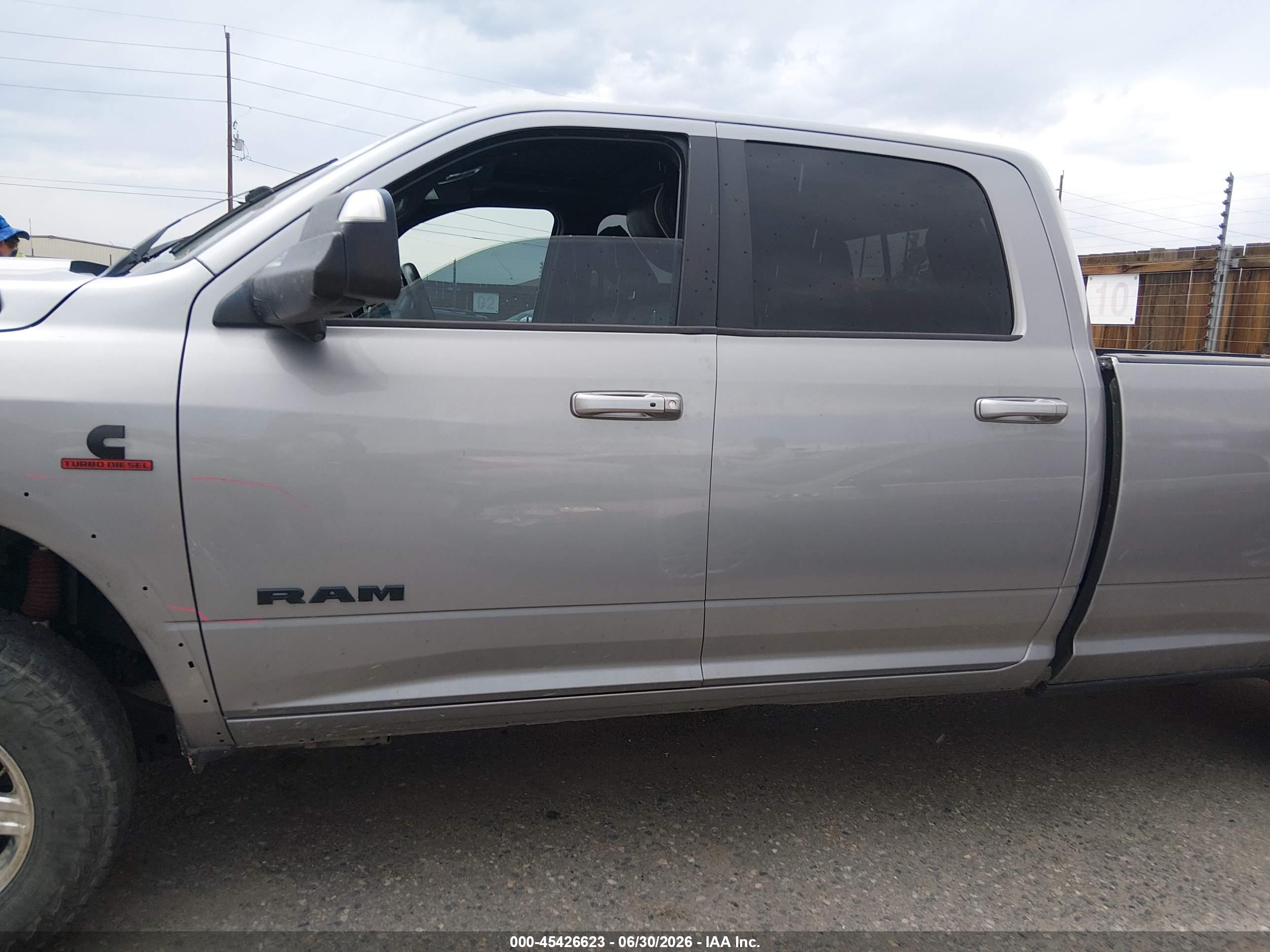 2020 RAM 2500 LARAMIE  4X4 8' BOX