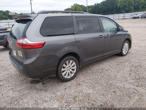 2017 TOYOTA SIENNA LE 7 PASSENGER