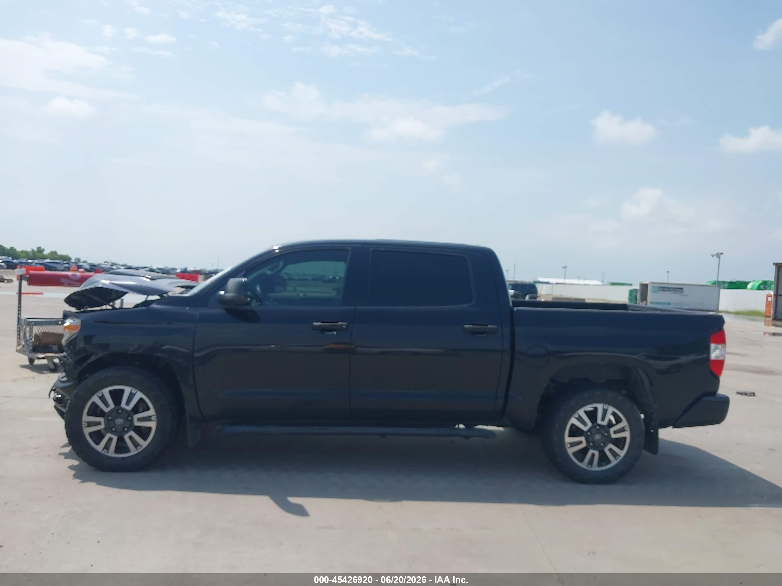 2018 TOYOTA TUNDRA SR5 5.7L V8