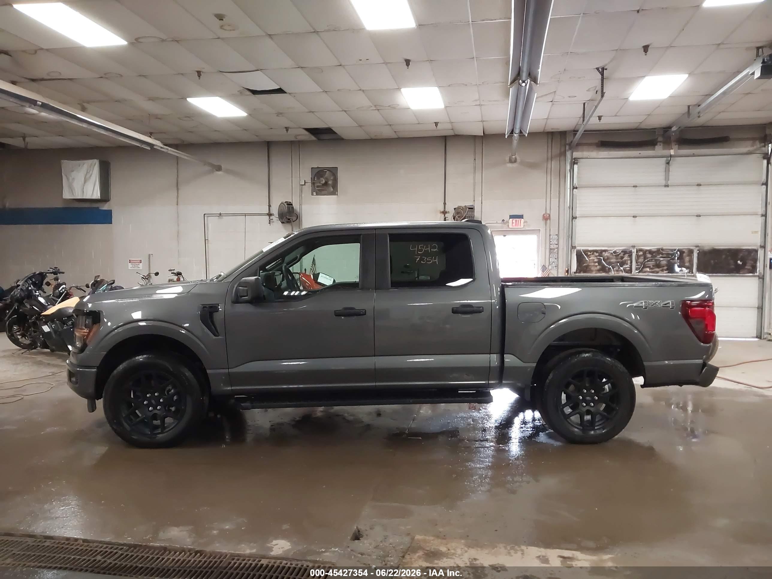 2025 FORD F-150 STX