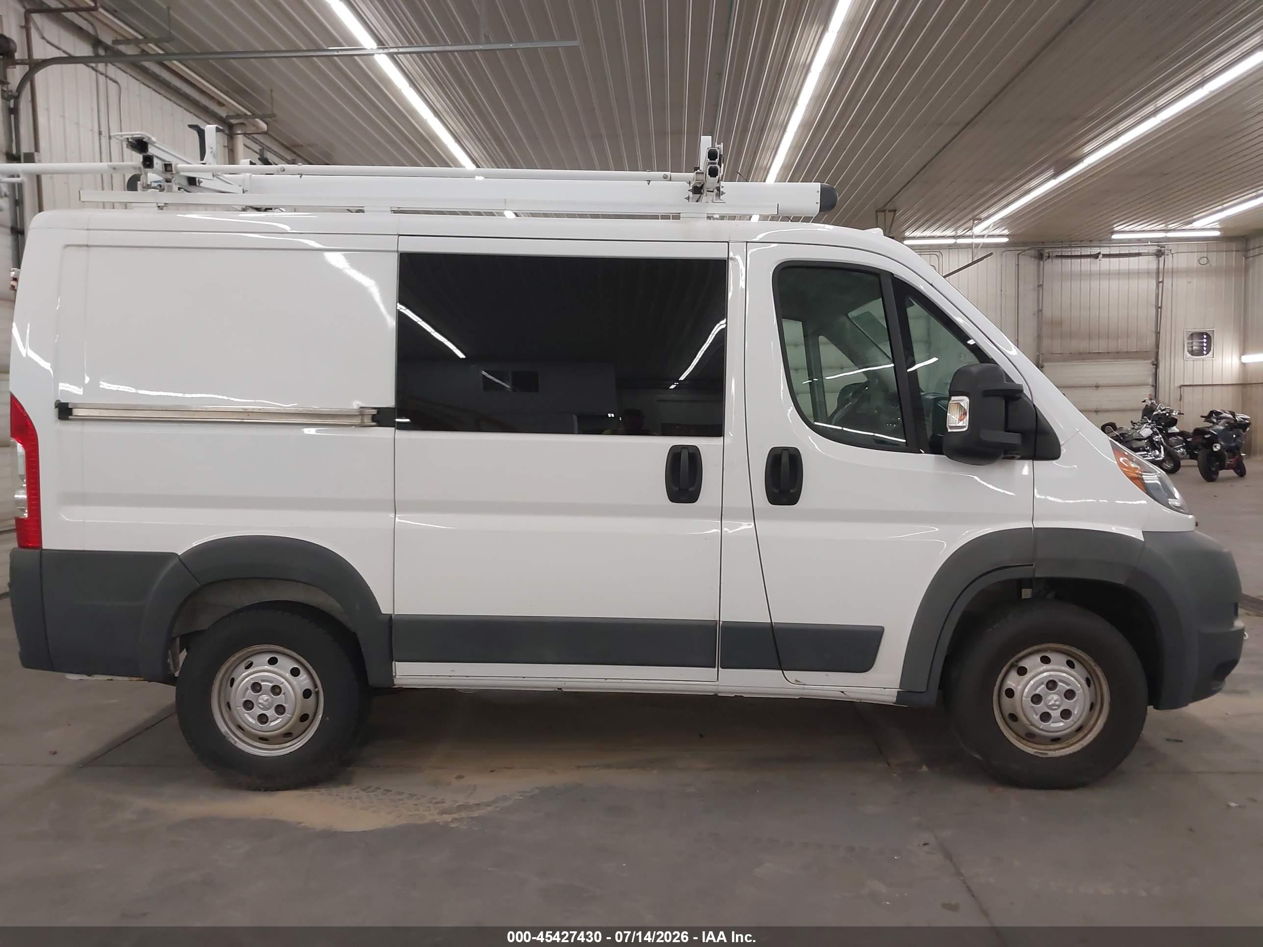 2017 RAM PROMASTER 1500 LOW ROOF 118 WB