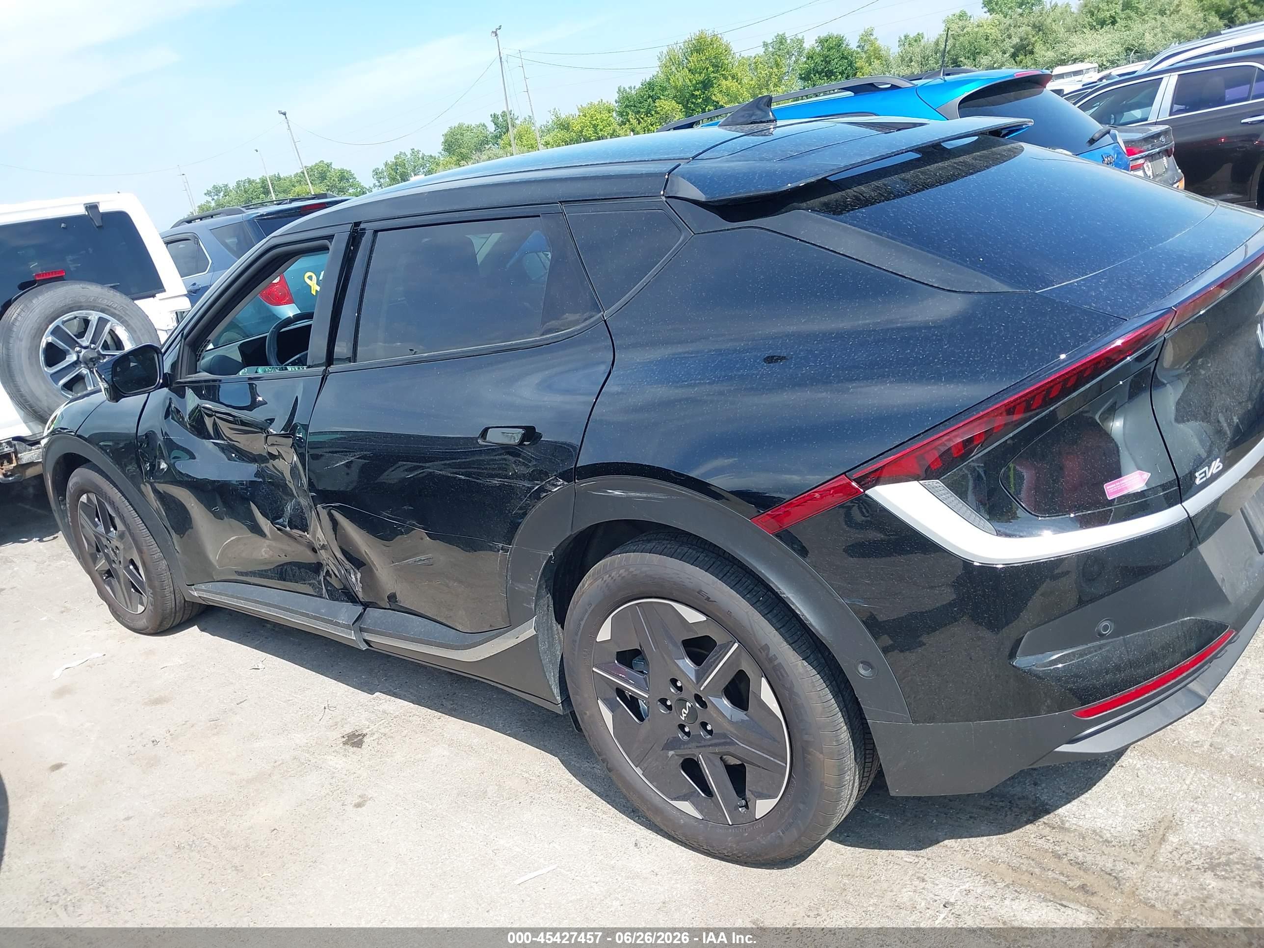 2025 KIA EV6 LIGHT LONG RANGE AWD