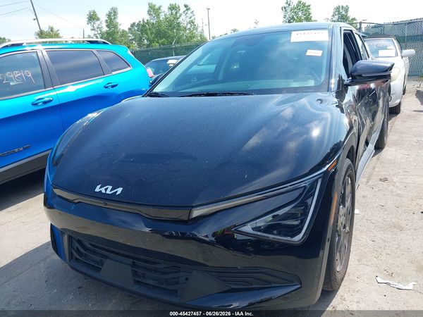 2025 KIA EV6 LIGHT LONG RANGE AWD