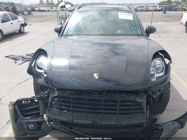 2018 PORSCHE MACAN