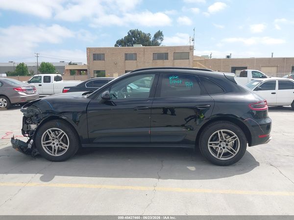 2018 PORSCHE MACAN