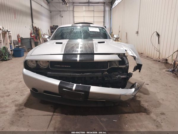 2012 DODGE CHALLENGER SXT
