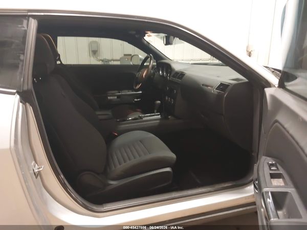 2012 DODGE CHALLENGER SXT