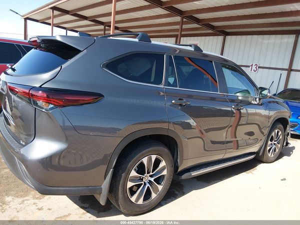 2025 TOYOTA HIGHLANDER XLE