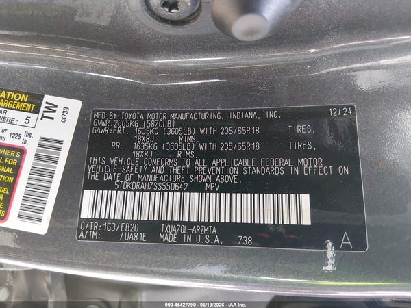 2025 TOYOTA HIGHLANDER XLE