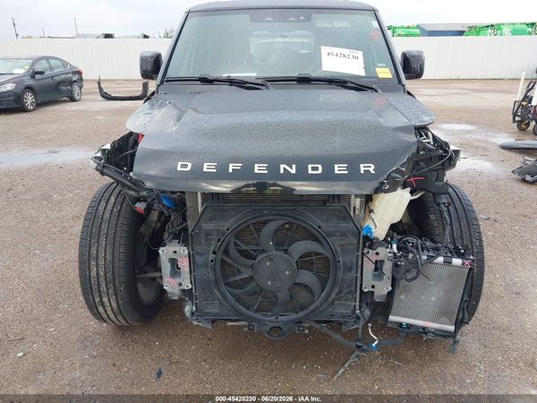 2024 LAND ROVER DEFENDER 130 P400 S