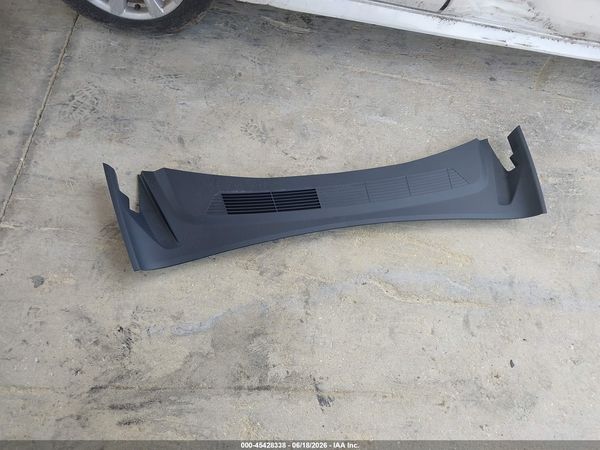 2026 TESLA MODEL 3