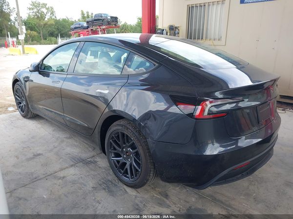2026 TESLA MODEL 3