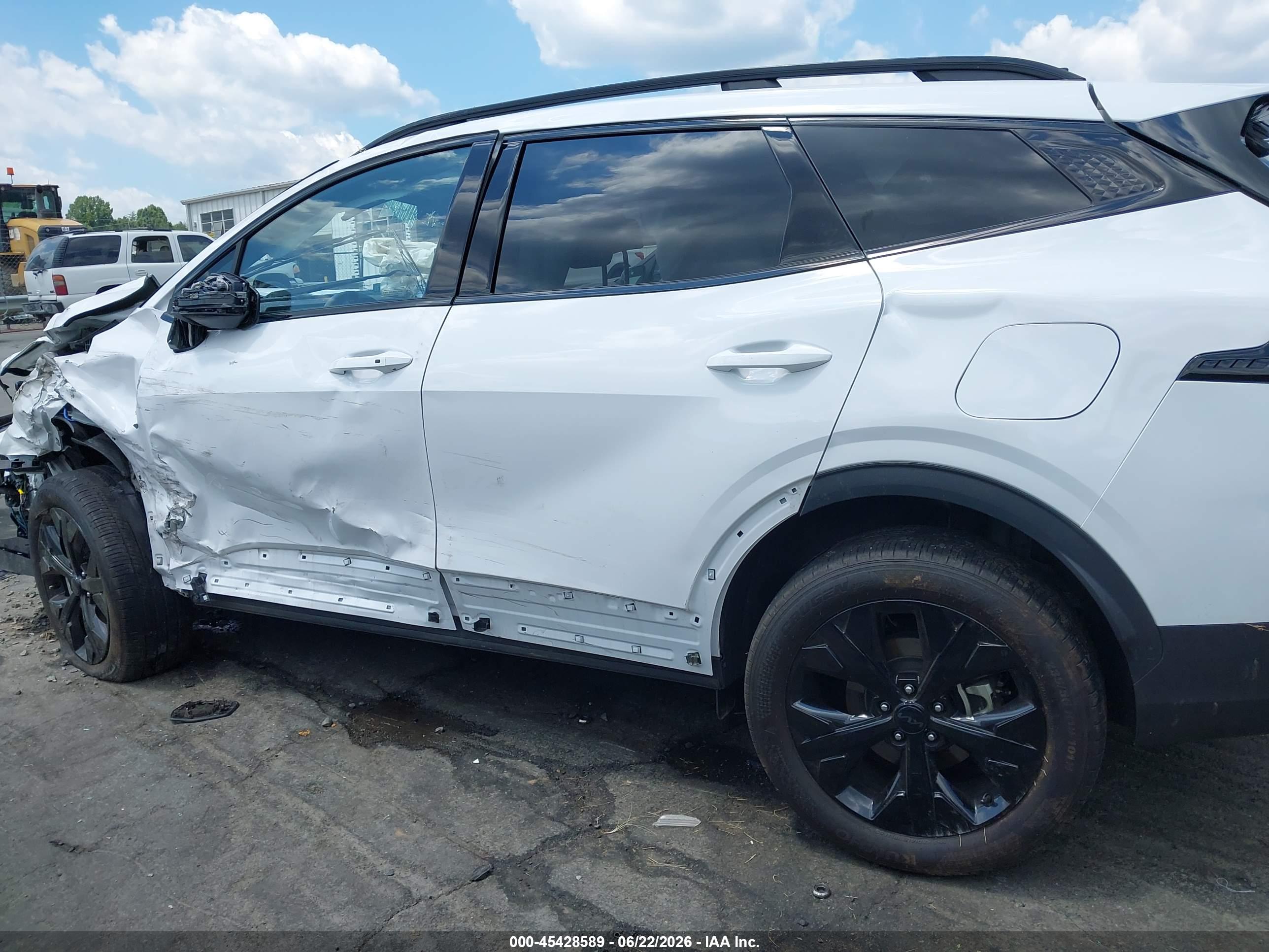 2025 KIA SPORTAGE X-LINE