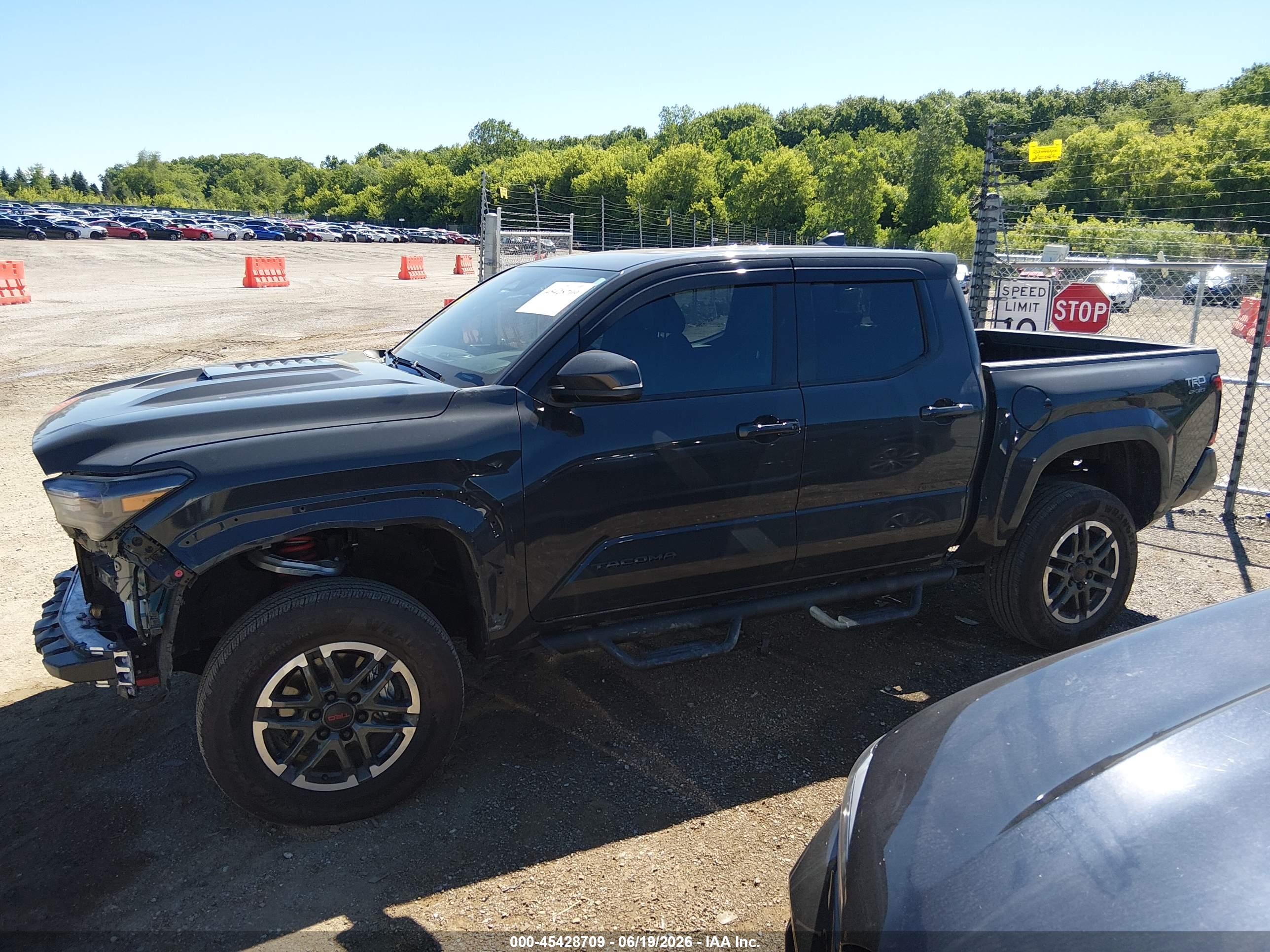 2025 TOYOTA TACOMA TRD SPORT