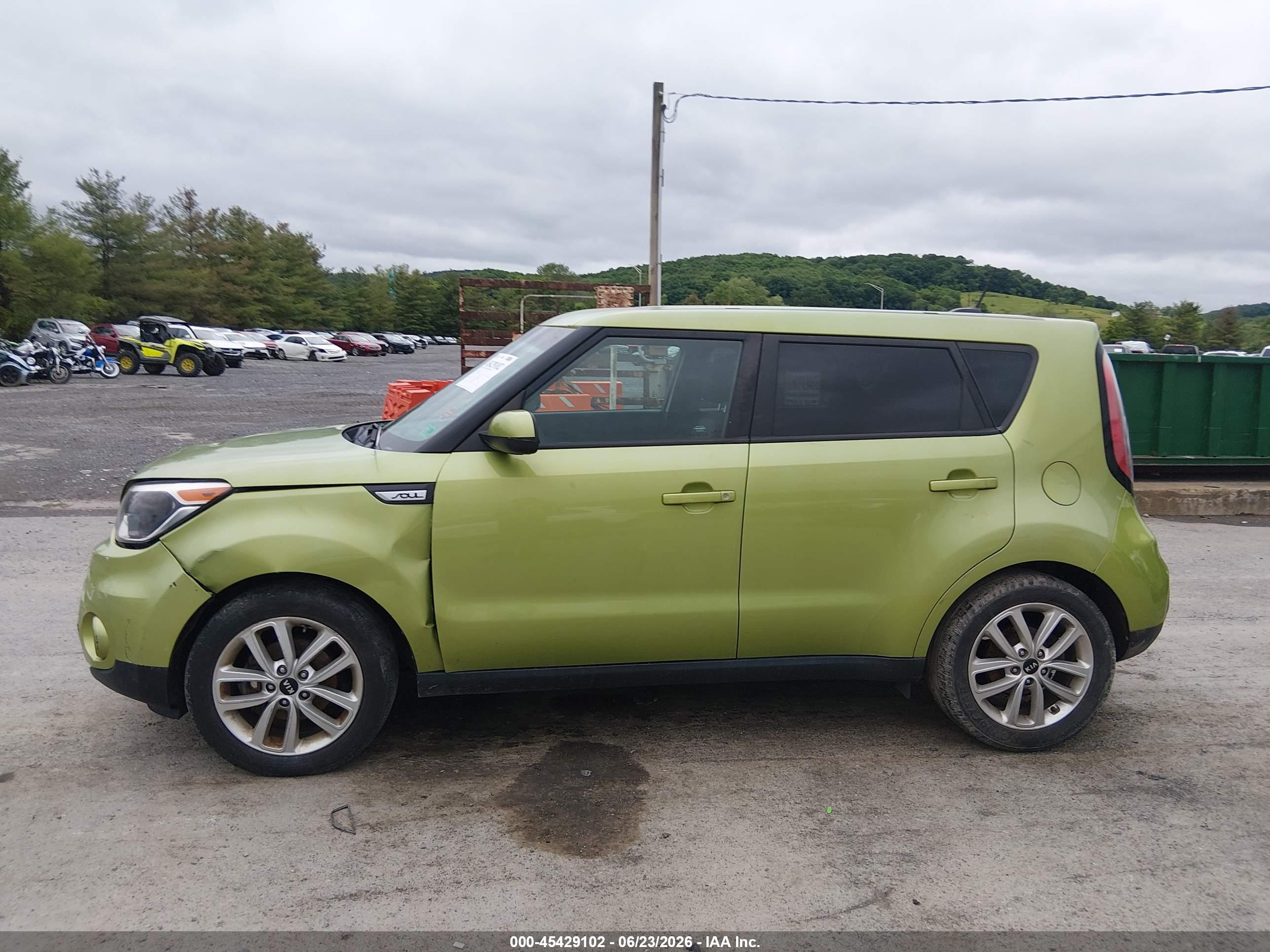 2017 KIA SOUL +