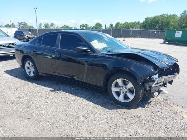 2013 DODGE CHARGER SE