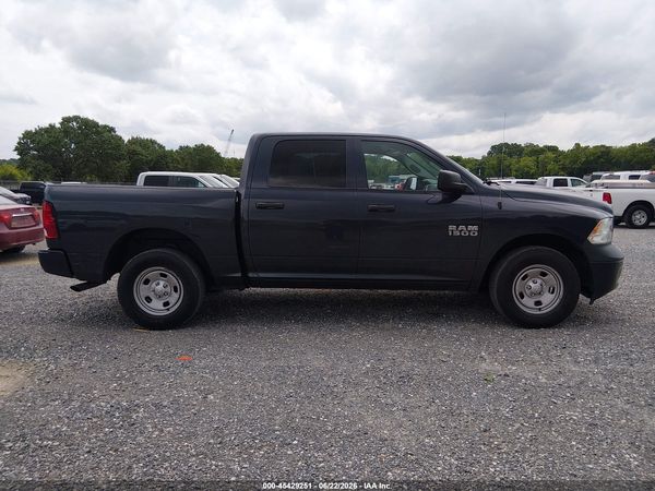 2018 RAM 1500 ST CREW CAB 4X4