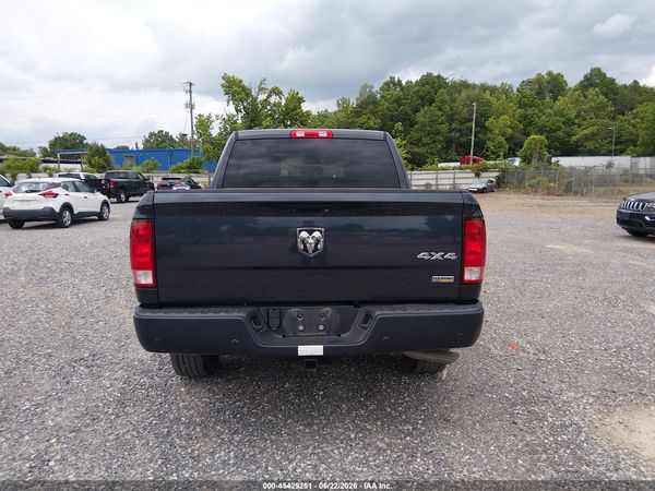 2018 RAM 1500 ST CREW CAB 4X4