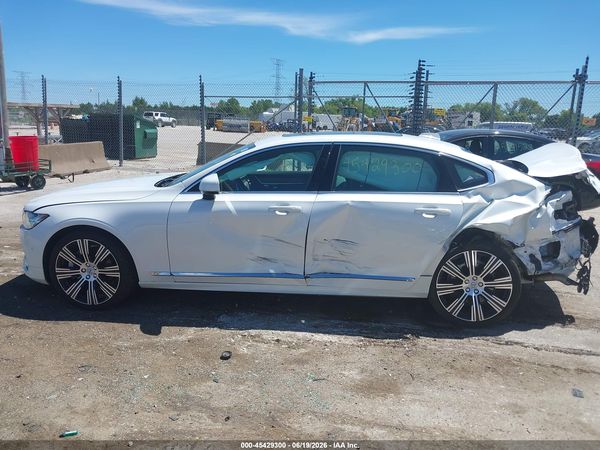2025 VOLVO S90