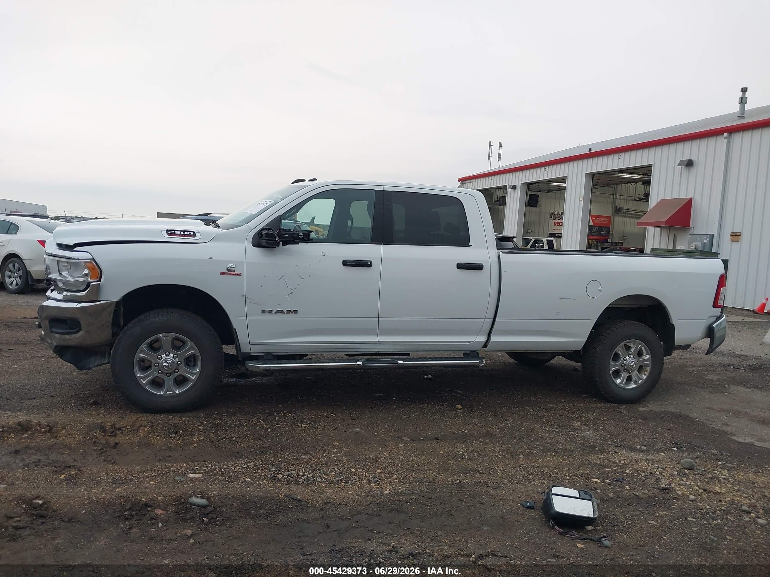 2024 RAM 2500 BIG HORN  4X4 8' BOX