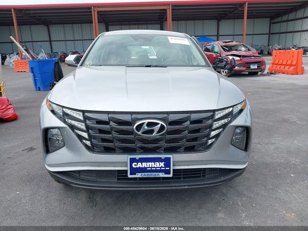 2022 HYUNDAI TUCSON SE