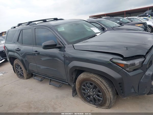 2025 TOYOTA 4RUNNER SR5