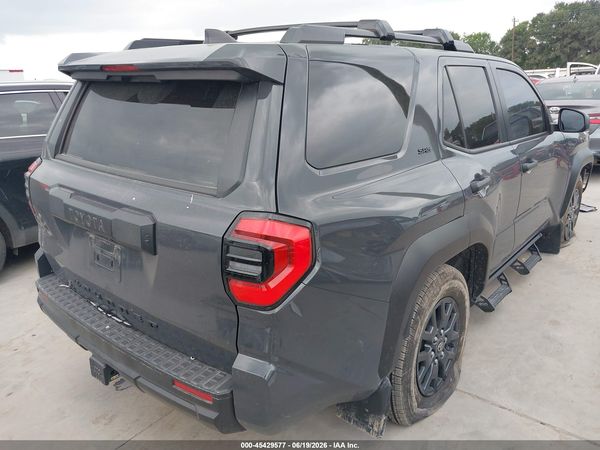 2025 TOYOTA 4RUNNER SR5