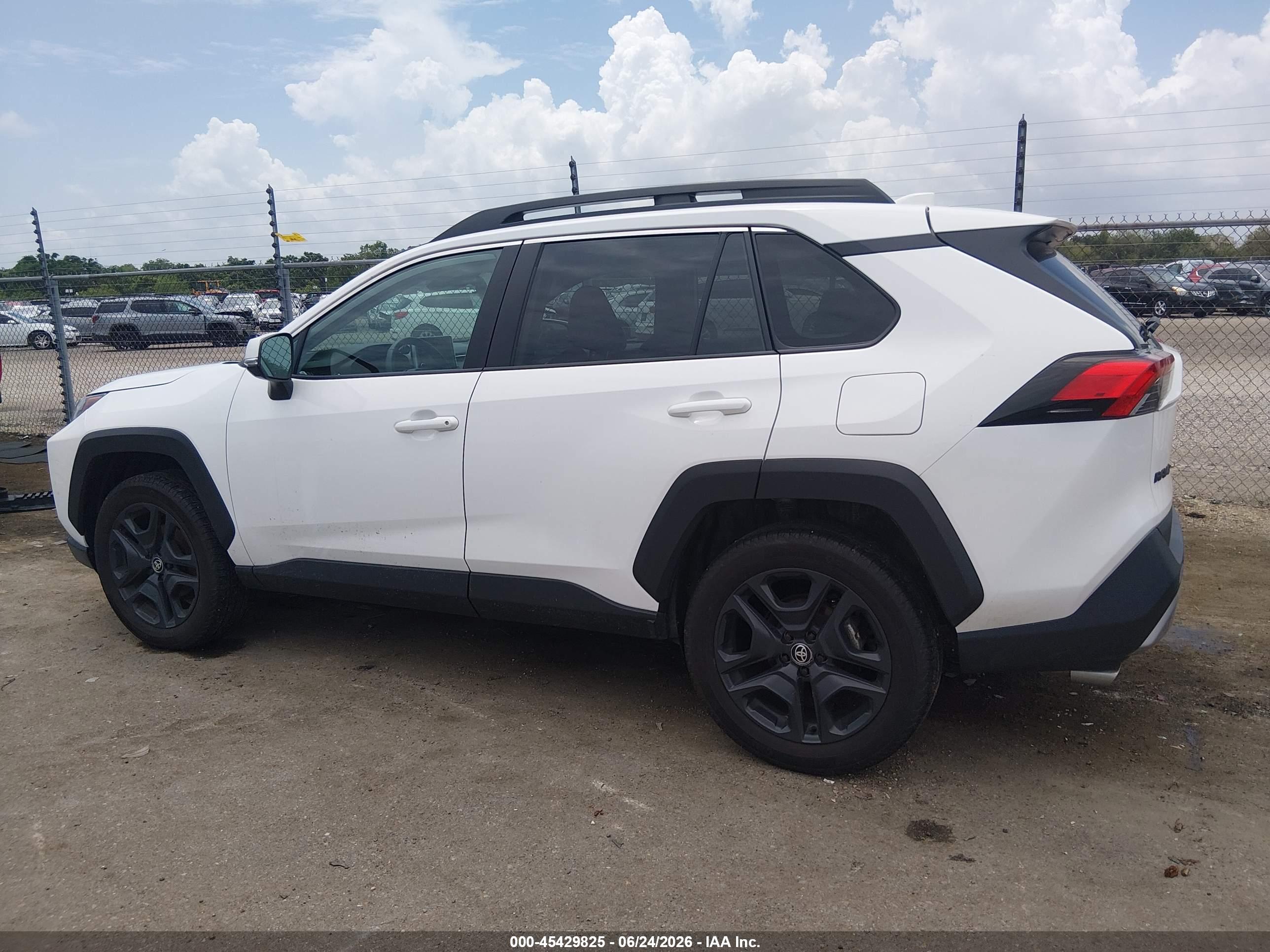 2024 TOYOTA RAV4 ADVENTURE