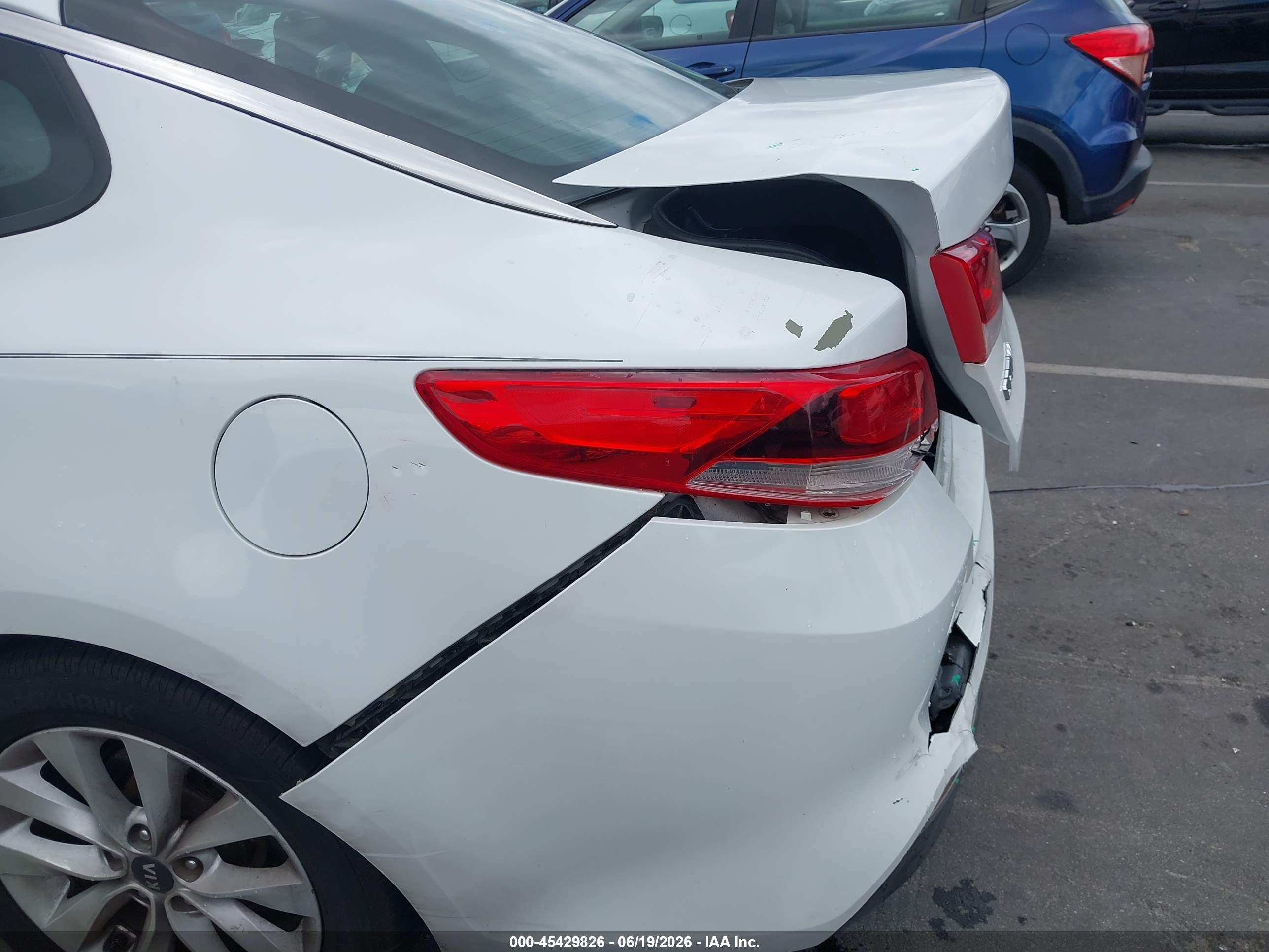 2016 KIA OPTIMA LX