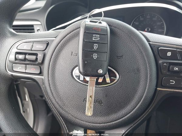 2016 KIA OPTIMA LX