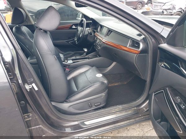 2017 KIA CADENZA PREMIUM