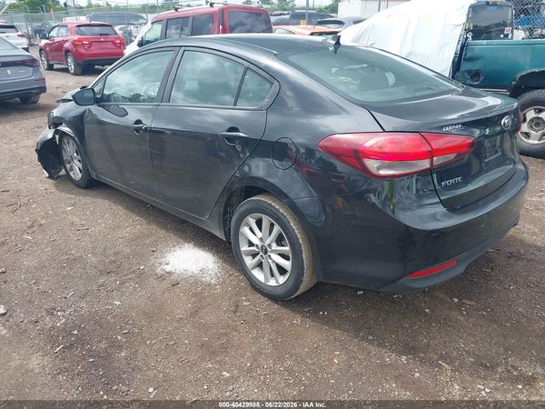 2017 KIA FORTE LX