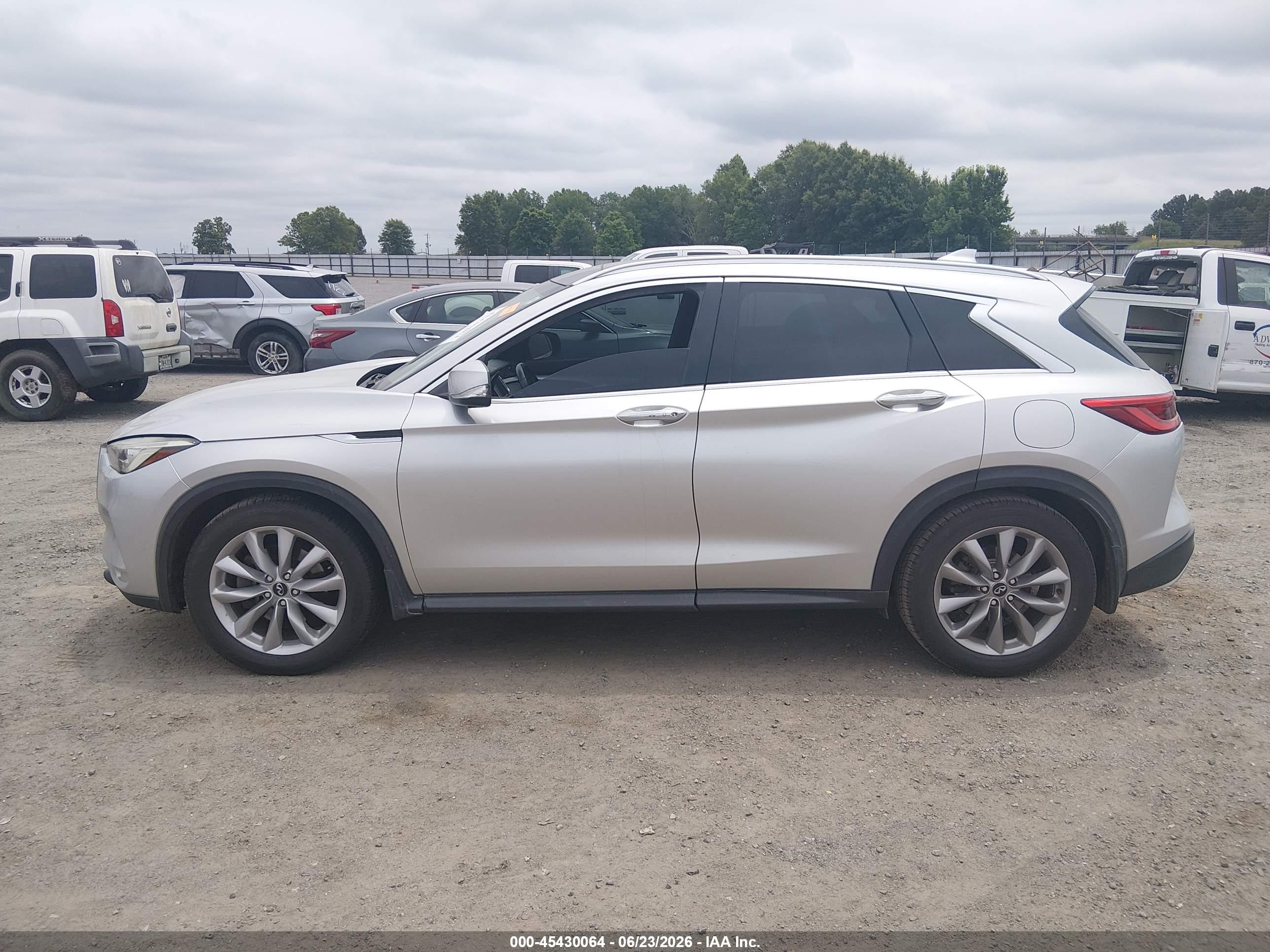 2019 INFINITI QX50 LUXE