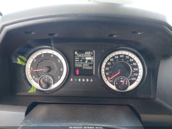 2017 RAM 1500 TRADESMAN  4X2 6'4 BOX