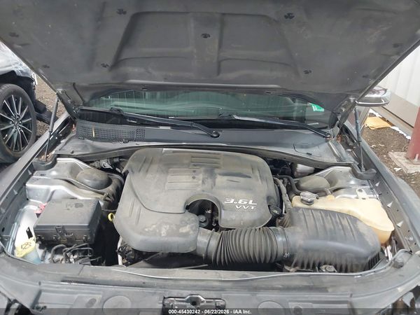 2012 CHRYSLER 300 LIMITED