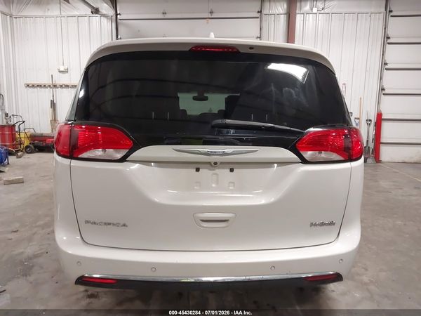2017 CHRYSLER PACIFICA TOURING-L PLUS — I119